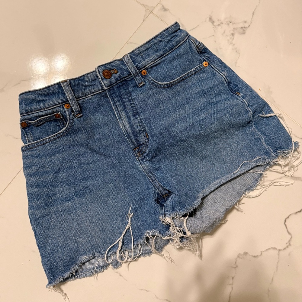 Madewell Distressed Blue Jean Shorts Size 26